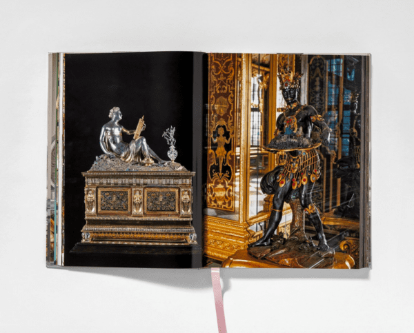 Massimo Listri. Cabinet of Curiosities XXL