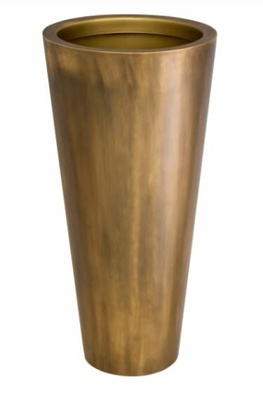 Planter Oberoi