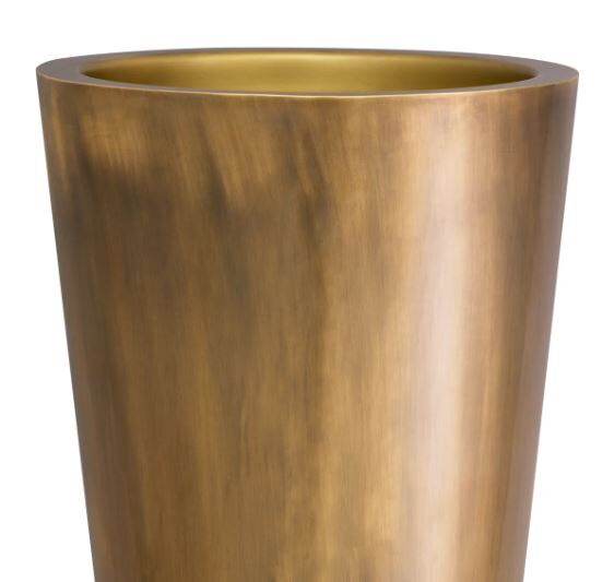 Planter Oberoi