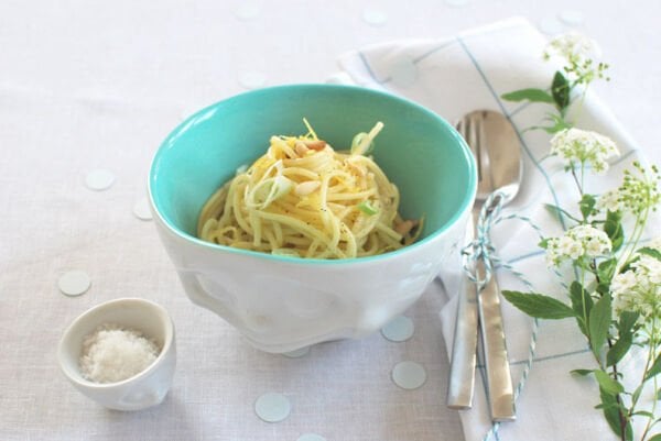 Happy içi yeşim renk kase, 500 ml