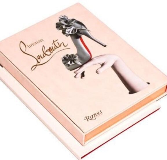 CHRİSTİAN LOUBOUTİN