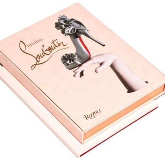 CHRİSTİAN LOUBOUTİN