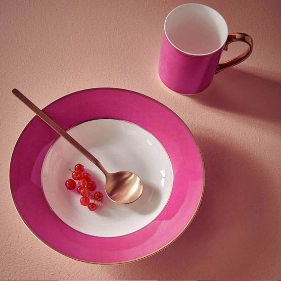 Pembe Porselen Çukur Tabak 23,5 cm