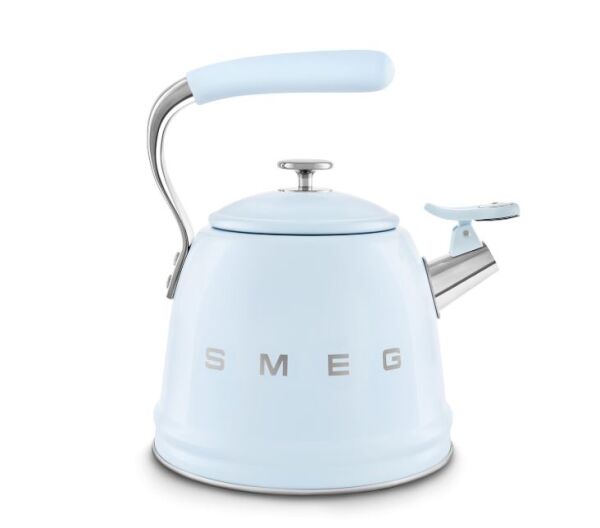 Smeg Retro Islıklı Kettle Pastel Mavi