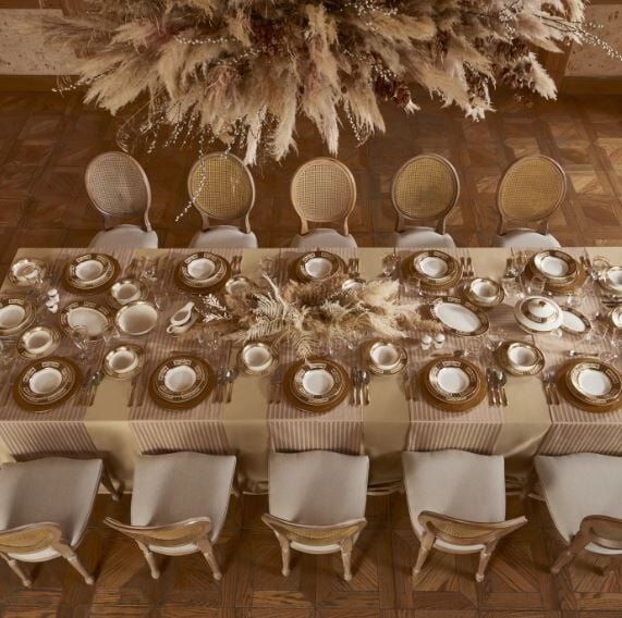 WEIMAR FRIEDERIKE OF HESSE-DARMSTADT 63 PCS DINNER SET…