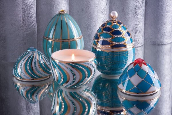 Ladenac Bois de Roussie Candle 220gr in ceramic HARLEQUIN BLUE