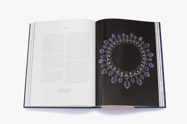 Sapphire : A Celebration of Colour